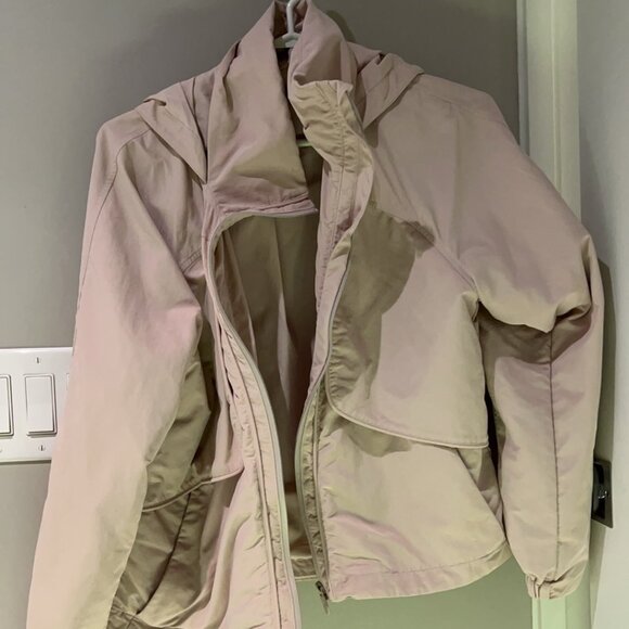 Lululemon Size 6 Jacket Colour Pink - Picture 1 of 5